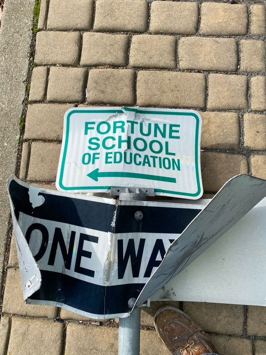 18 X 12 GREEN ON WHITE HIP ALUMINUM SIGN FORTUNE SCHOOL OF EDUCATION WITH LEFT ARROW PER ATTACHED, W/1160i